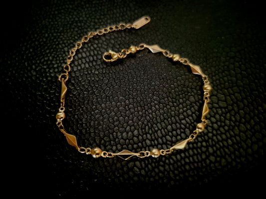 Modern geometric chain bracelet
