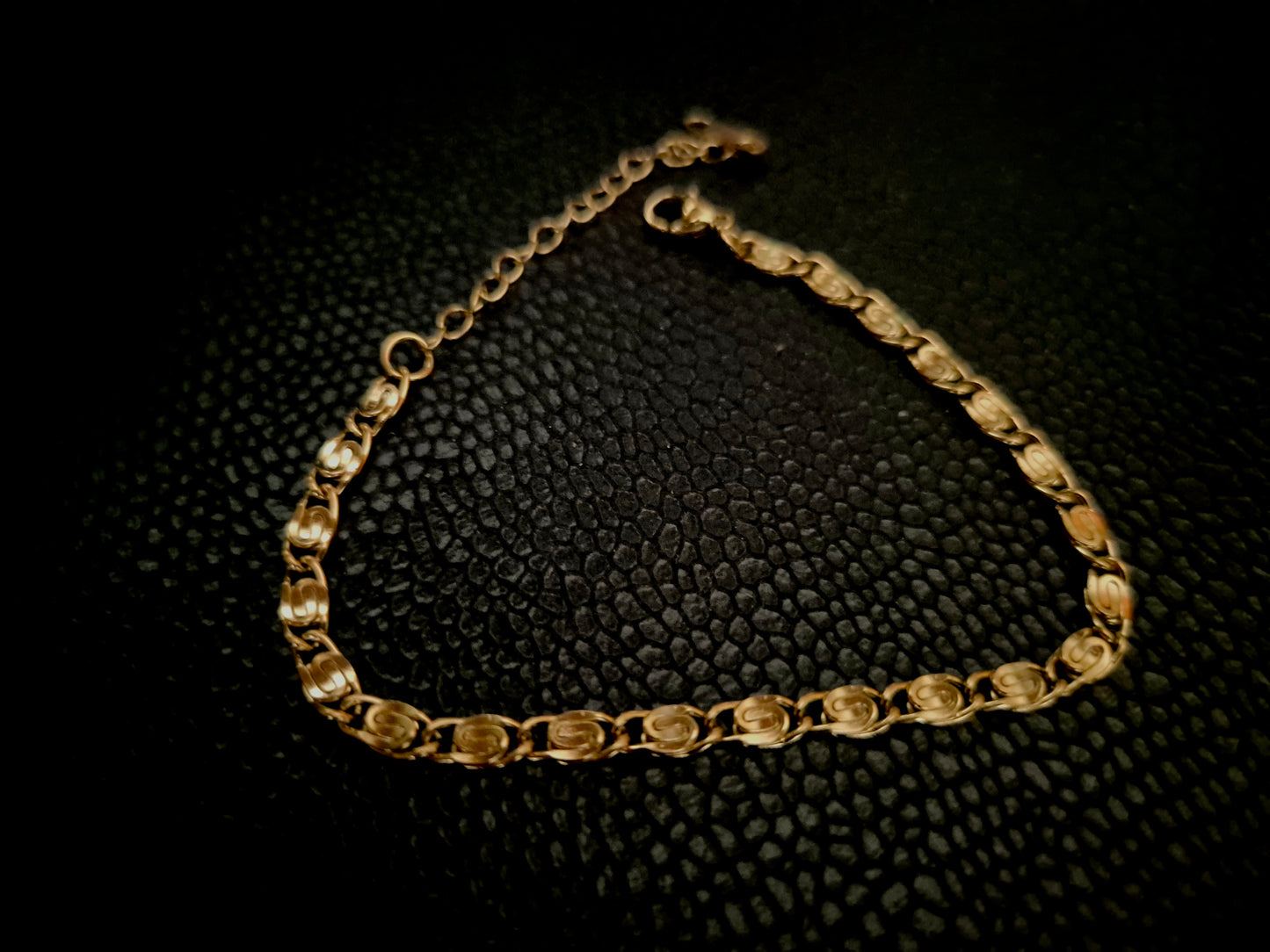 Modern chain link bracelet